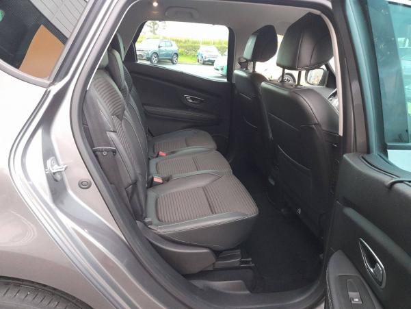 Vente en ligne Renault Scenic 4 Scenic Blue dCi 120 EDC au prix de 18 490 €