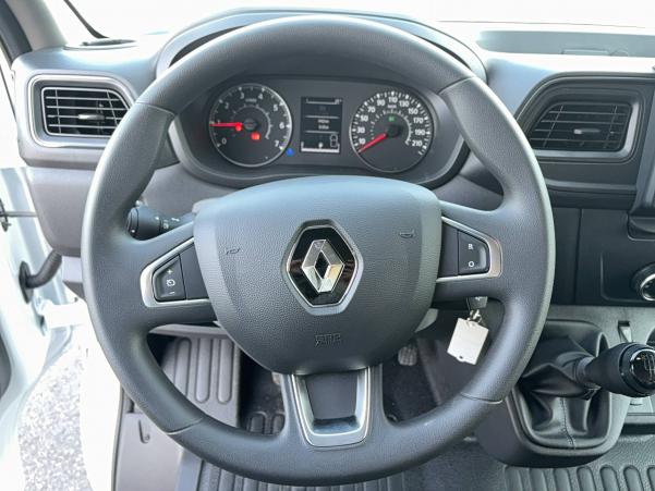 Vente en ligne Renault Master Fourgon MASTER FGN TRAC F3500 L3H3 BLUE DCI 135 au prix de 35 500 €