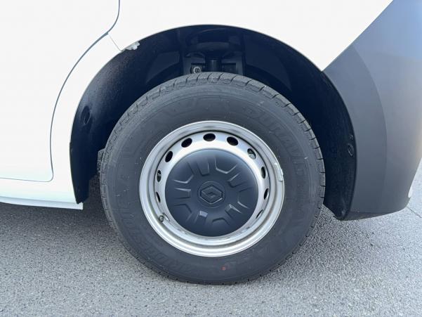 Vente en ligne Renault Master Fourgon MASTER FGN TRAC F3500 L3H3 BLUE DCI 135 au prix de 35 500 €