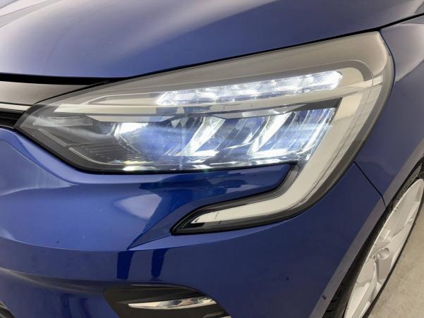 Vente en ligne Renault Clio 5 Clio E-Tech 140 - 21N au prix de 16 490 €