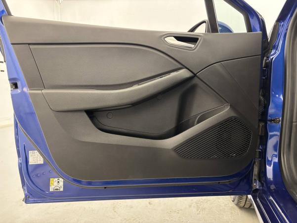 Vente en ligne Renault Clio 5 Clio E-Tech 140 - 21N au prix de 16 490 €