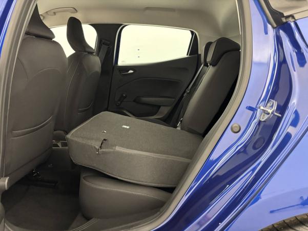 Vente en ligne Renault Clio 5 Clio E-Tech 140 - 21N au prix de 16 490 €