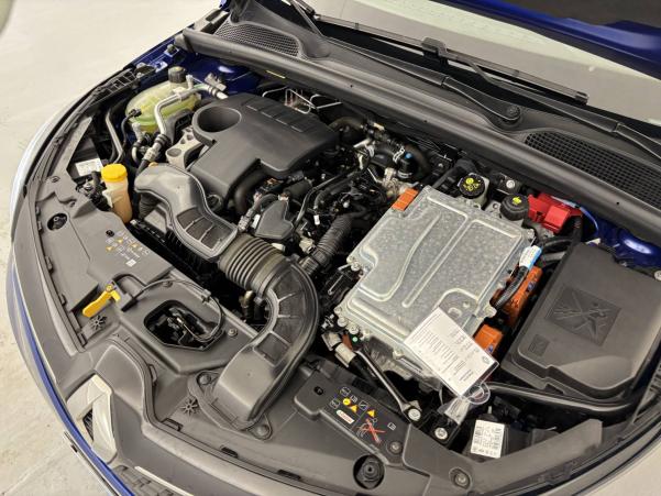 Vente en ligne Renault Clio 5 Clio E-Tech 140 - 21N au prix de 16 490 €