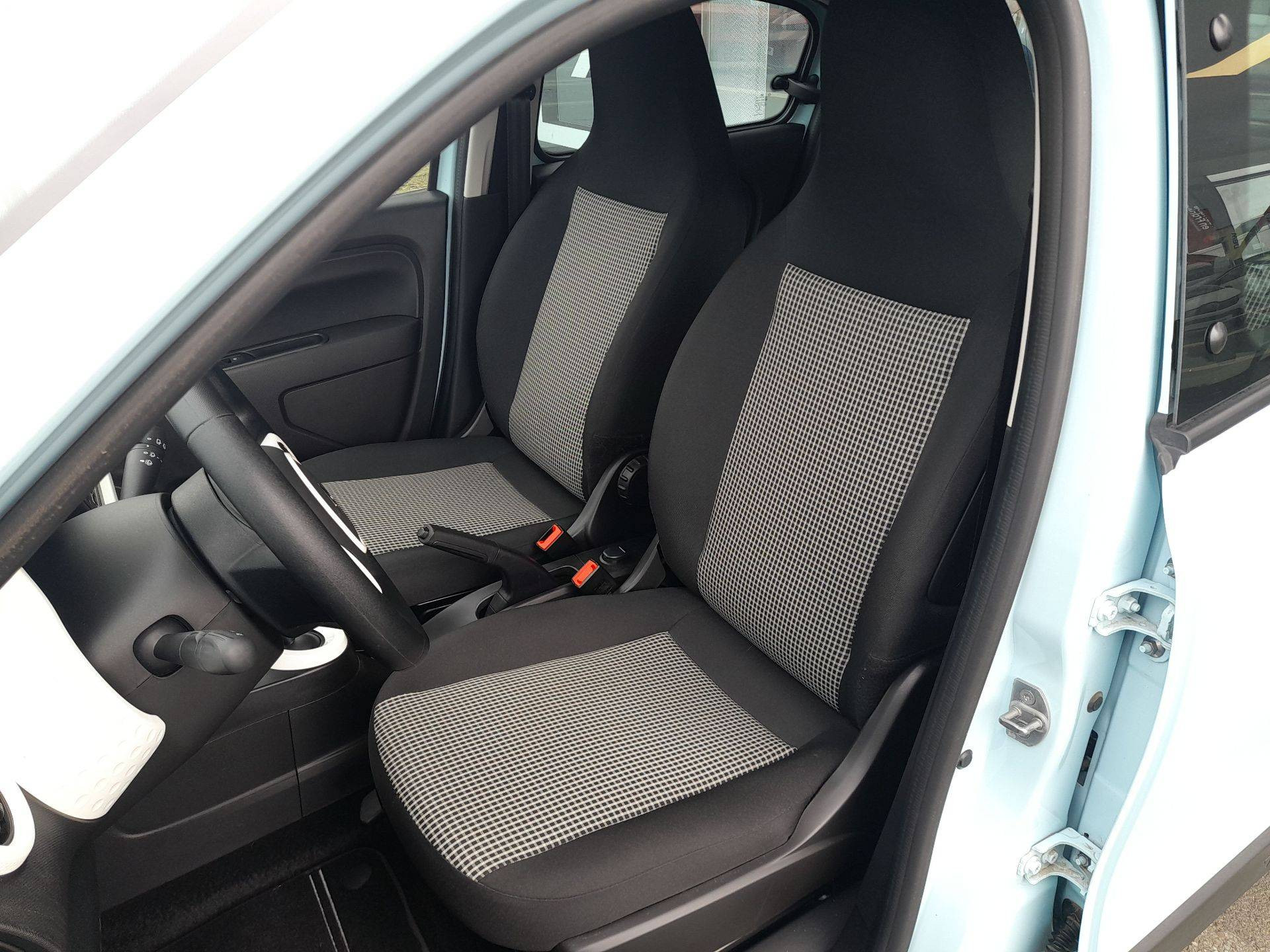 Vente en ligne Renault Twingo Electrique Twingo III E-Tech au prix de 10 990 €