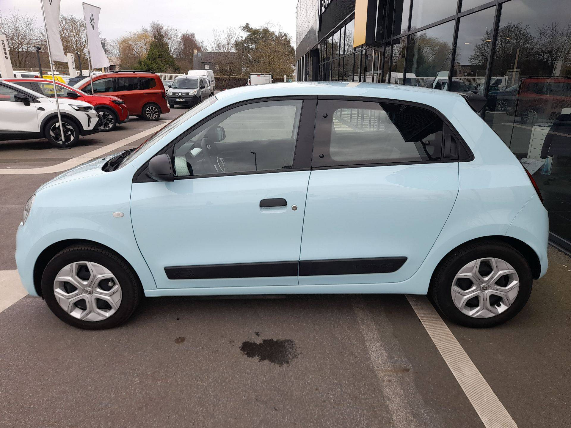 Vente en ligne Renault Twingo Electrique Twingo III E-Tech au prix de 10 990 €