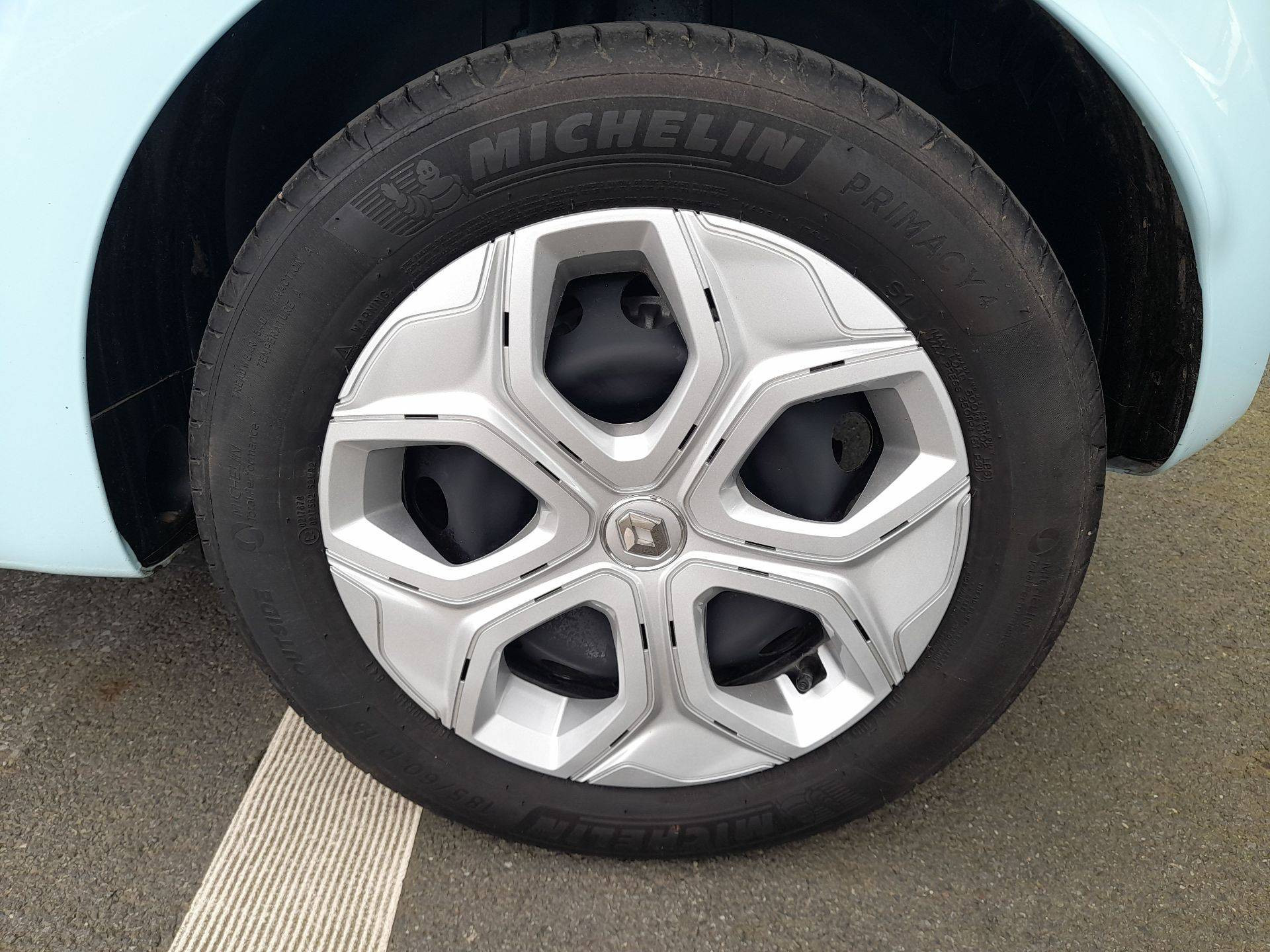 Vente en ligne Renault Twingo Electrique Twingo III E-Tech au prix de 10 990 €