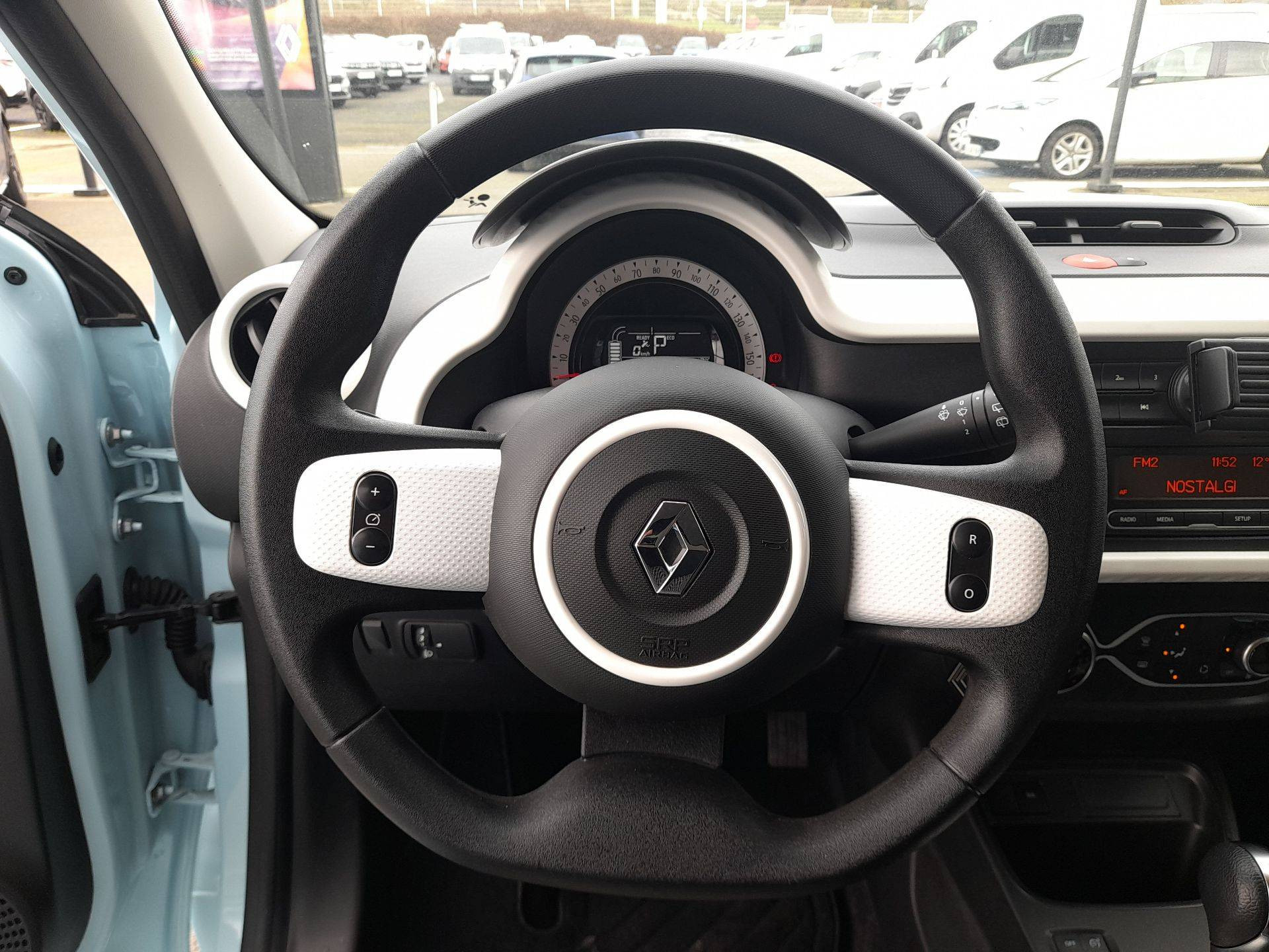 Vente en ligne Renault Twingo Electrique Twingo III E-Tech au prix de 10 990 €