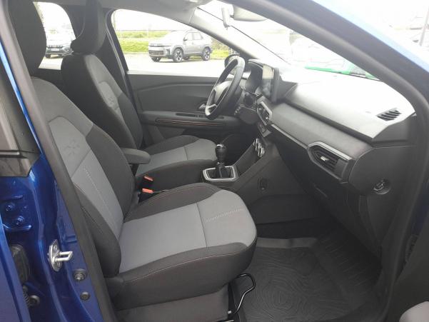 Vente en ligne Dacia Sandero  ECO-G 100 au prix de 17 490 €