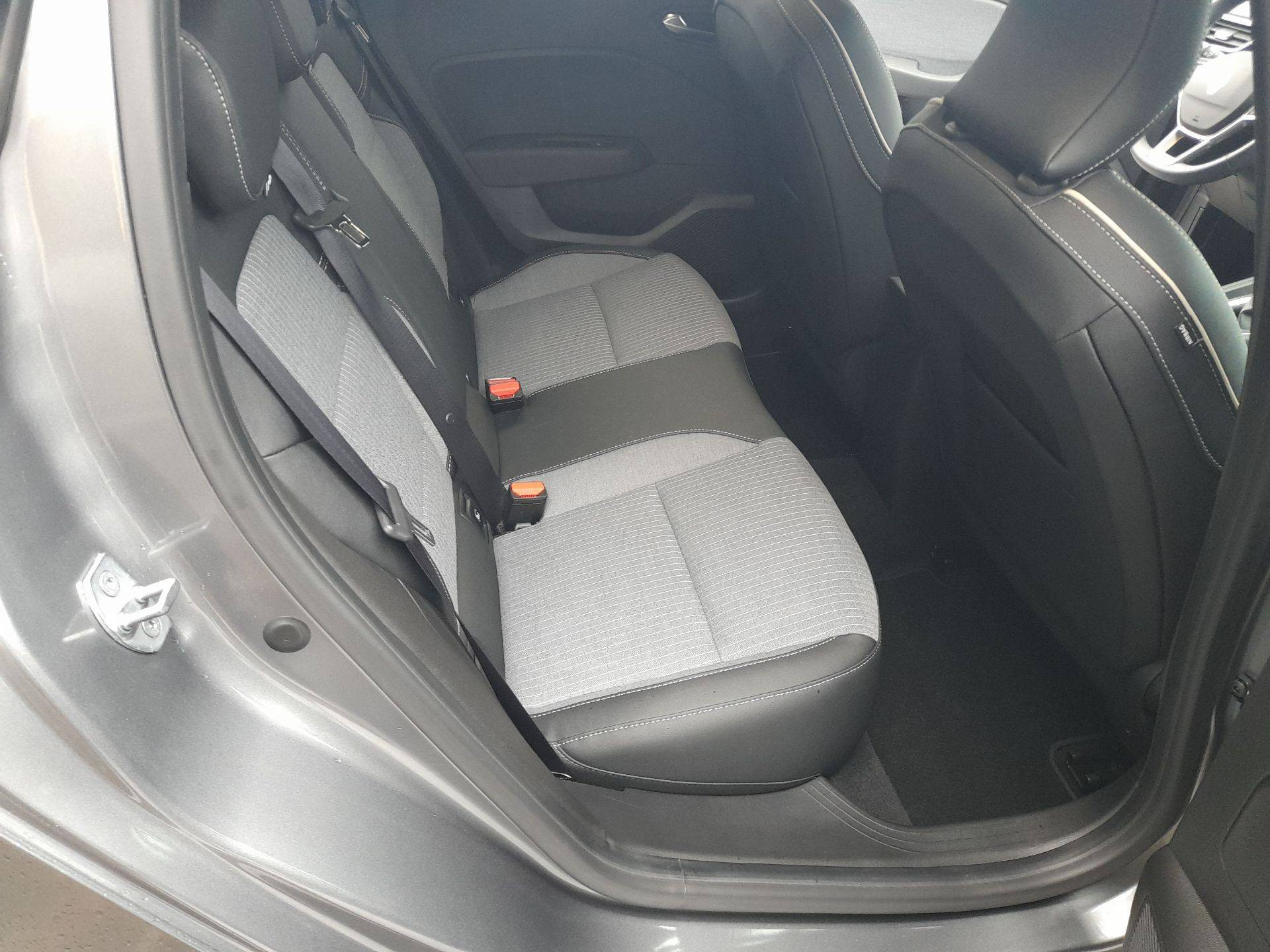 Vente en ligne Renault Clio 5 Clio TCe 90 ch GSR2 au prix de 16 990 €