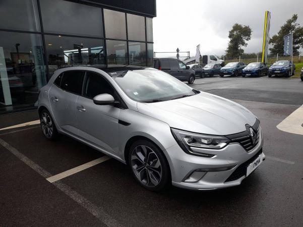 Vente en ligne Renault Megane 4 Mégane IV Berline TCe 140 EDC FAP au prix de 17 490 €