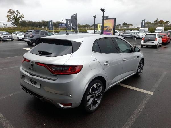 Vente en ligne Renault Megane 4 Mégane IV Berline TCe 140 EDC FAP au prix de 17 490 €