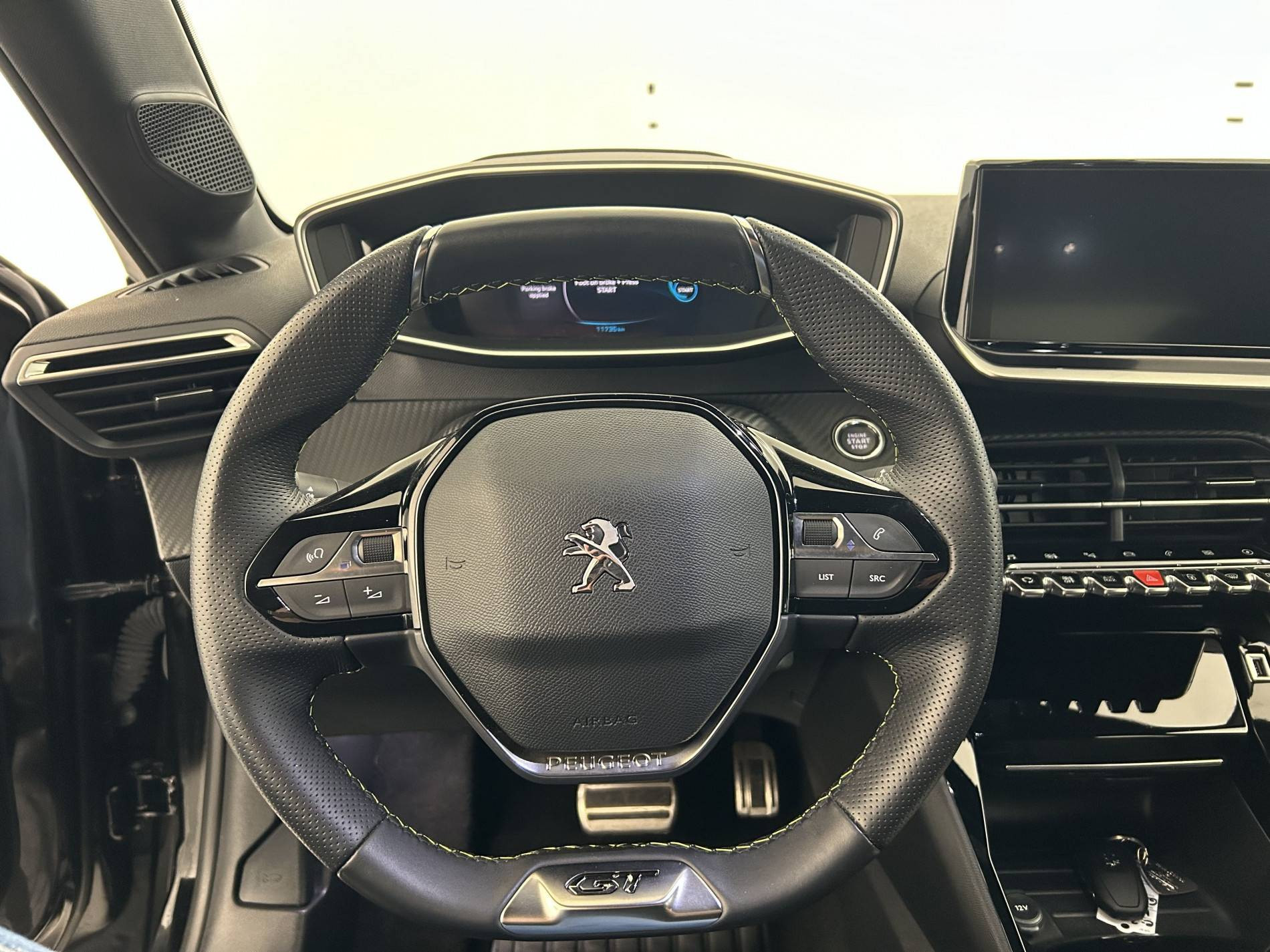 Vente en ligne Peugeot E-208  50 kWh 136ch au prix de 16 890 €