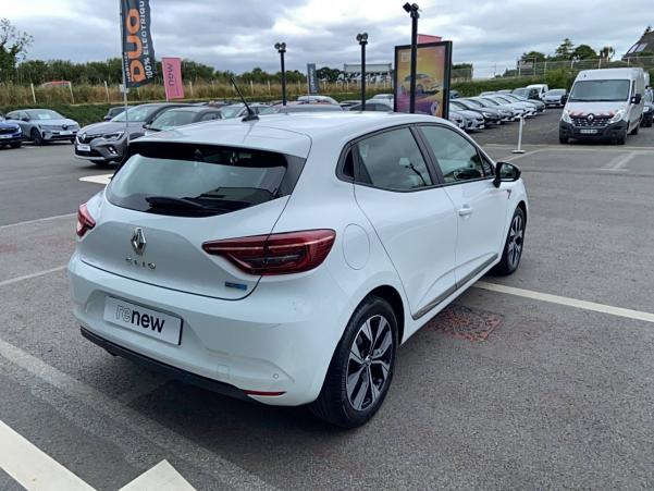 Vente en ligne Renault Clio 5 Clio E-Tech 140 - 21N au prix de 16 890 €