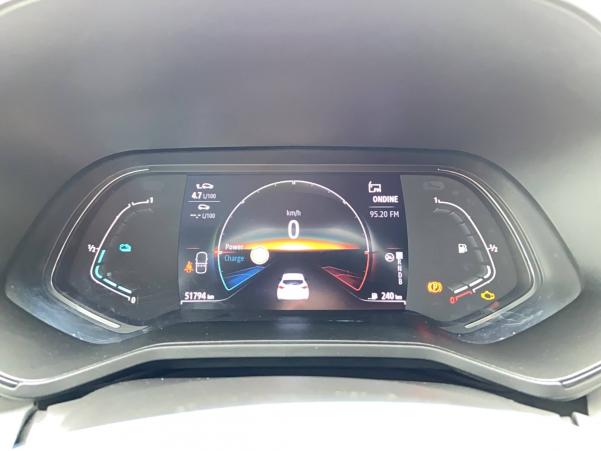 Vente en ligne Renault Clio 5 Clio E-Tech 140 - 21N au prix de 16 890 €