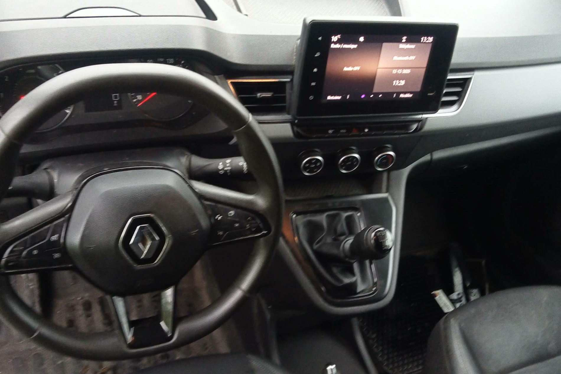 Vente en ligne Renault Kangoo Van  BLUE DCI 75 au prix de 14 400 €