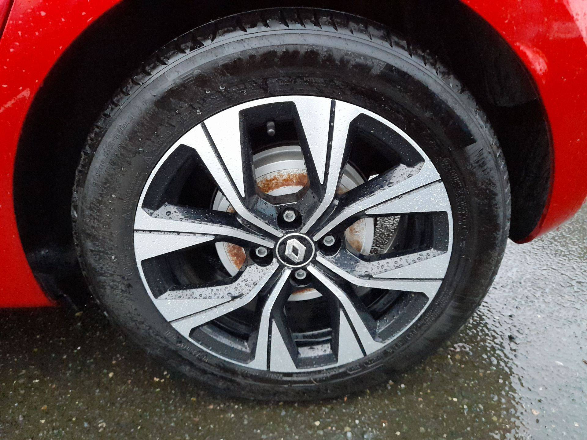 Vente en ligne Renault Clio 5 Clio E-Tech full hybrid 145 au prix de 16 290 €