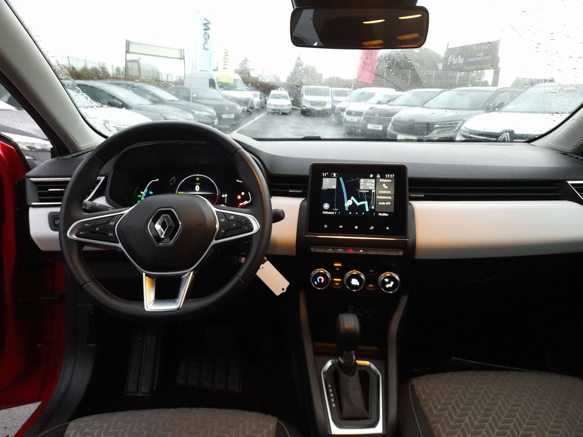 Vente en ligne Renault Clio 5 Clio E-Tech full hybrid 145 au prix de 16 290 €