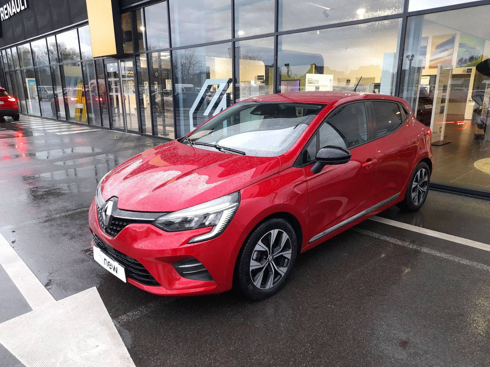 Renault Clio 5 Clio E-Tech full hybrid 145 occasion de 2023 en vente à Lamballe