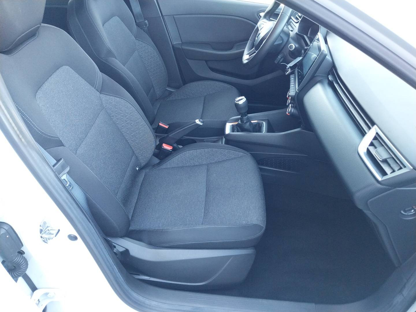 Vente en ligne Renault Clio 5 Clio TCe 100 au prix de 12 890 €