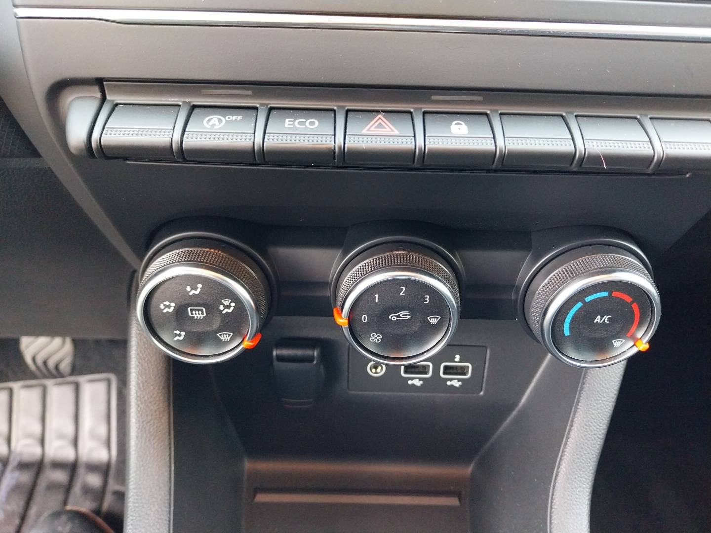 Vente en ligne Renault Clio 5 Clio TCe 100 au prix de 12 890 €