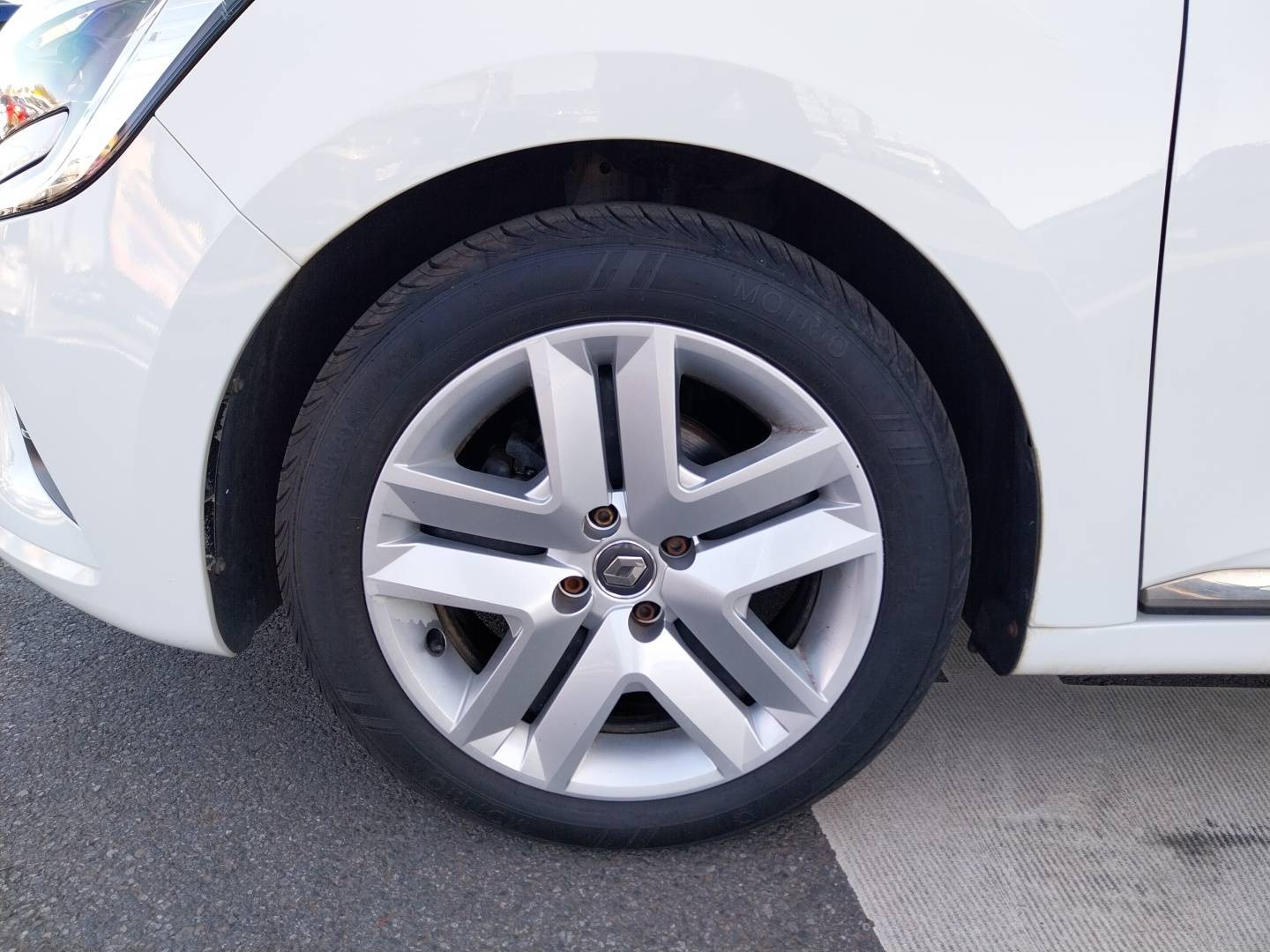 Vente en ligne Renault Clio 5 Clio TCe 100 au prix de 12 890 €