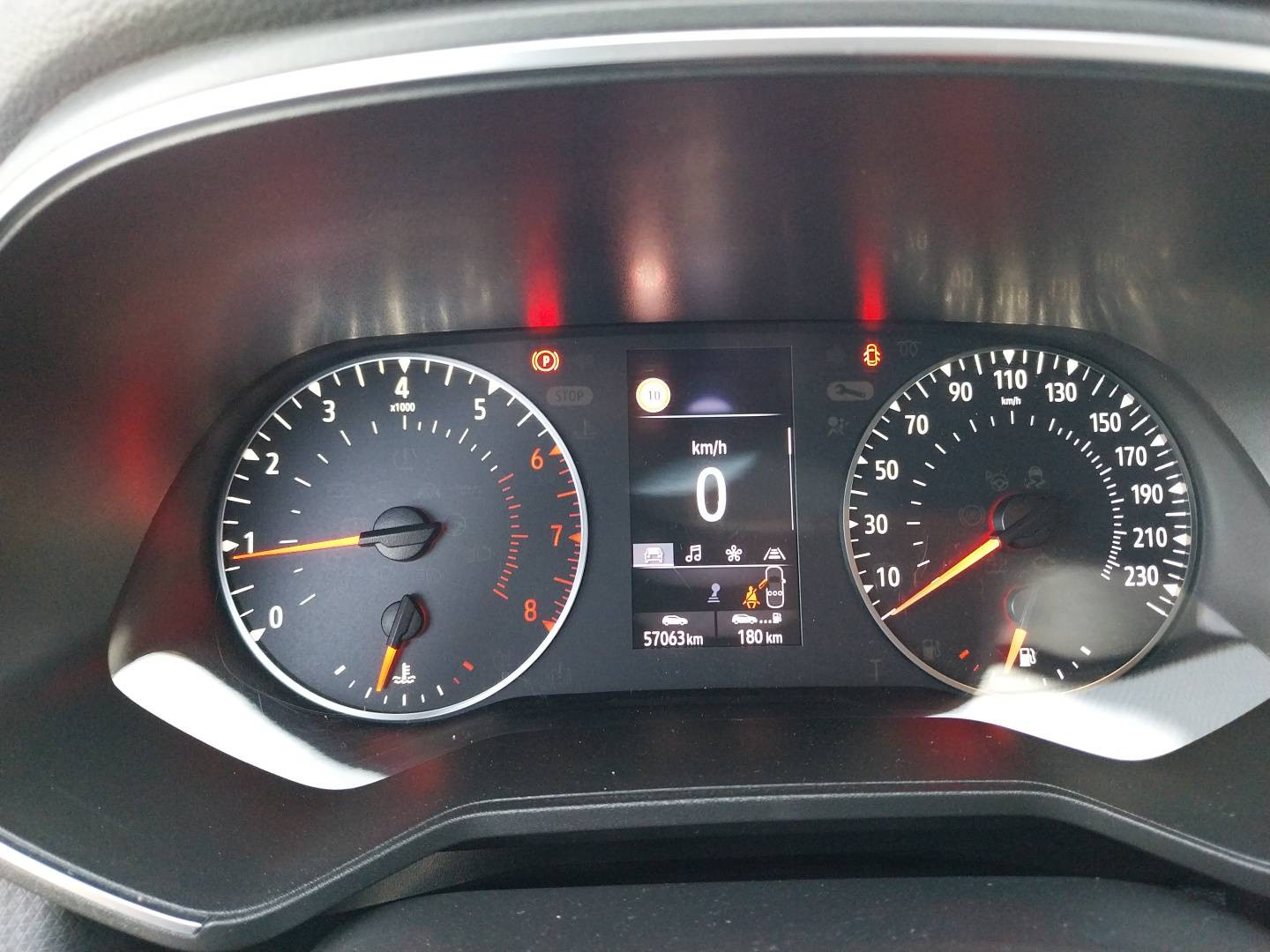 Vente en ligne Renault Clio 5 Clio TCe 100 au prix de 12 890 €