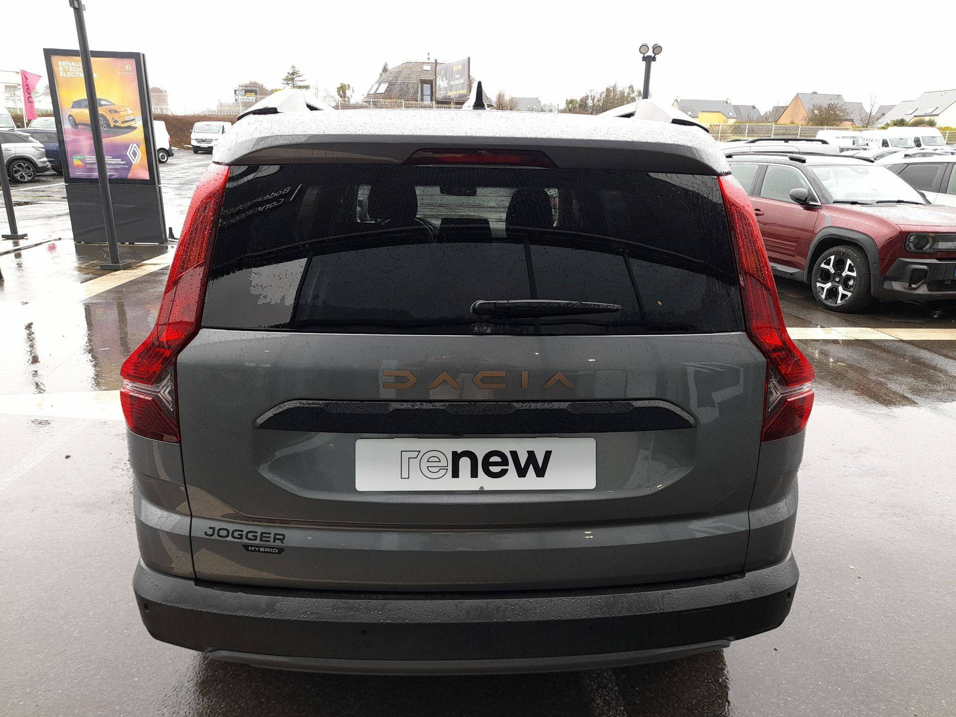 Vente en ligne Dacia Jogger  Hybrid 140 7 places GSR2 au prix de 25 990 €