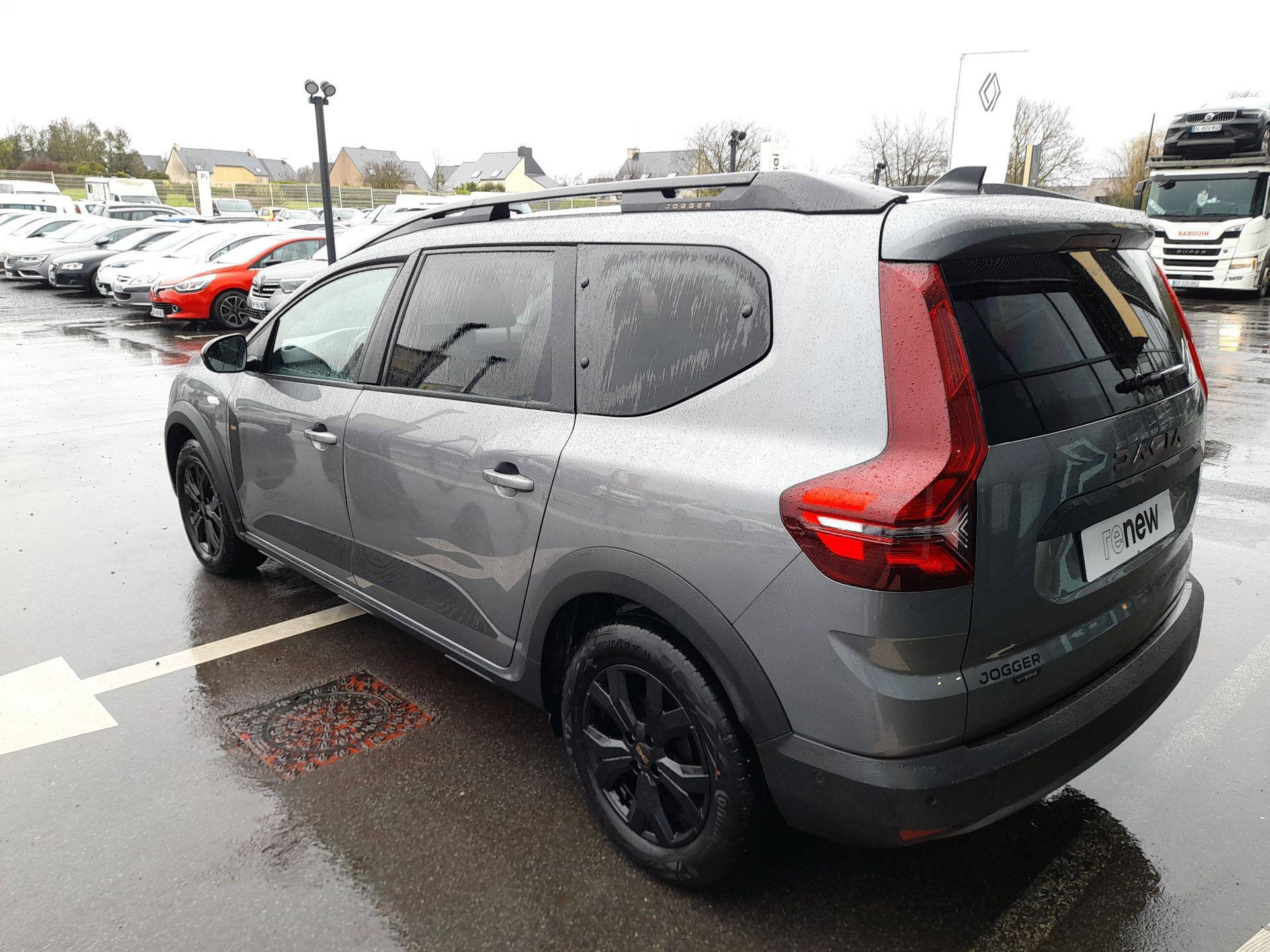 Vente en ligne Dacia Jogger  Hybrid 140 7 places GSR2 au prix de 25 990 €