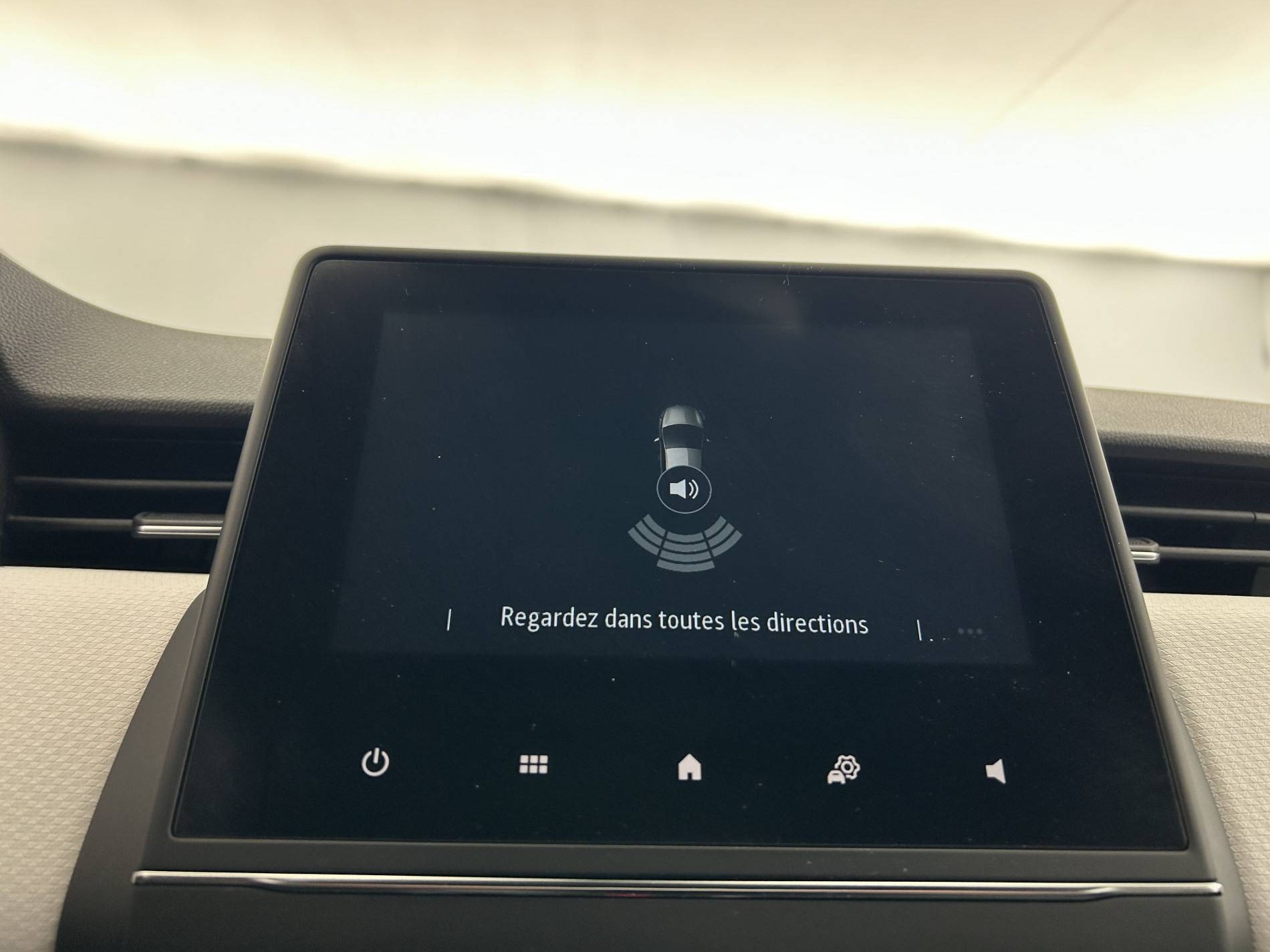 Vente en ligne Renault Clio 5 Clio TCe 90 - 21N au prix de 14 390 €