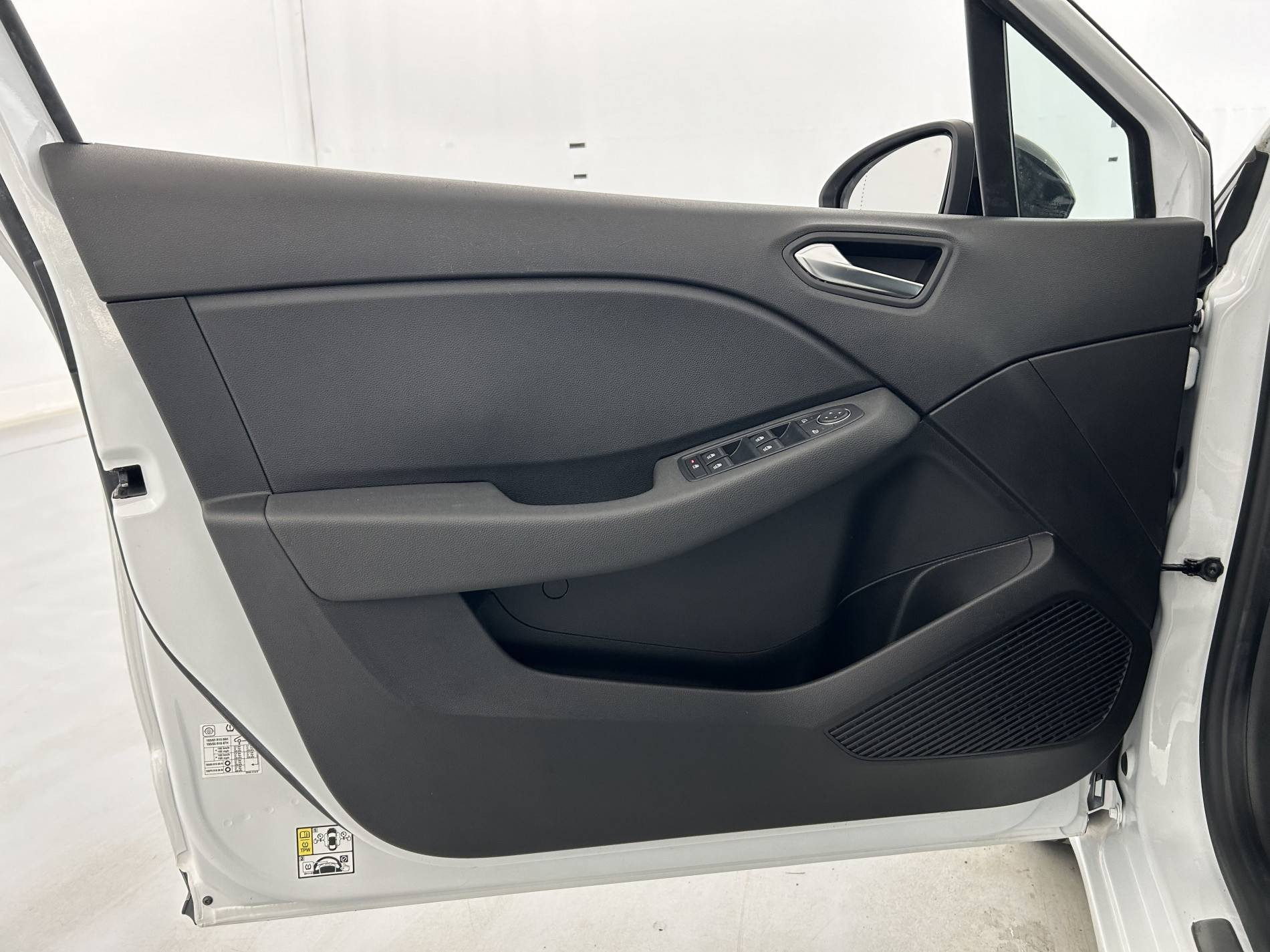 Vente en ligne Renault Clio 5 Clio TCe 90 - 21N au prix de 14 390 €