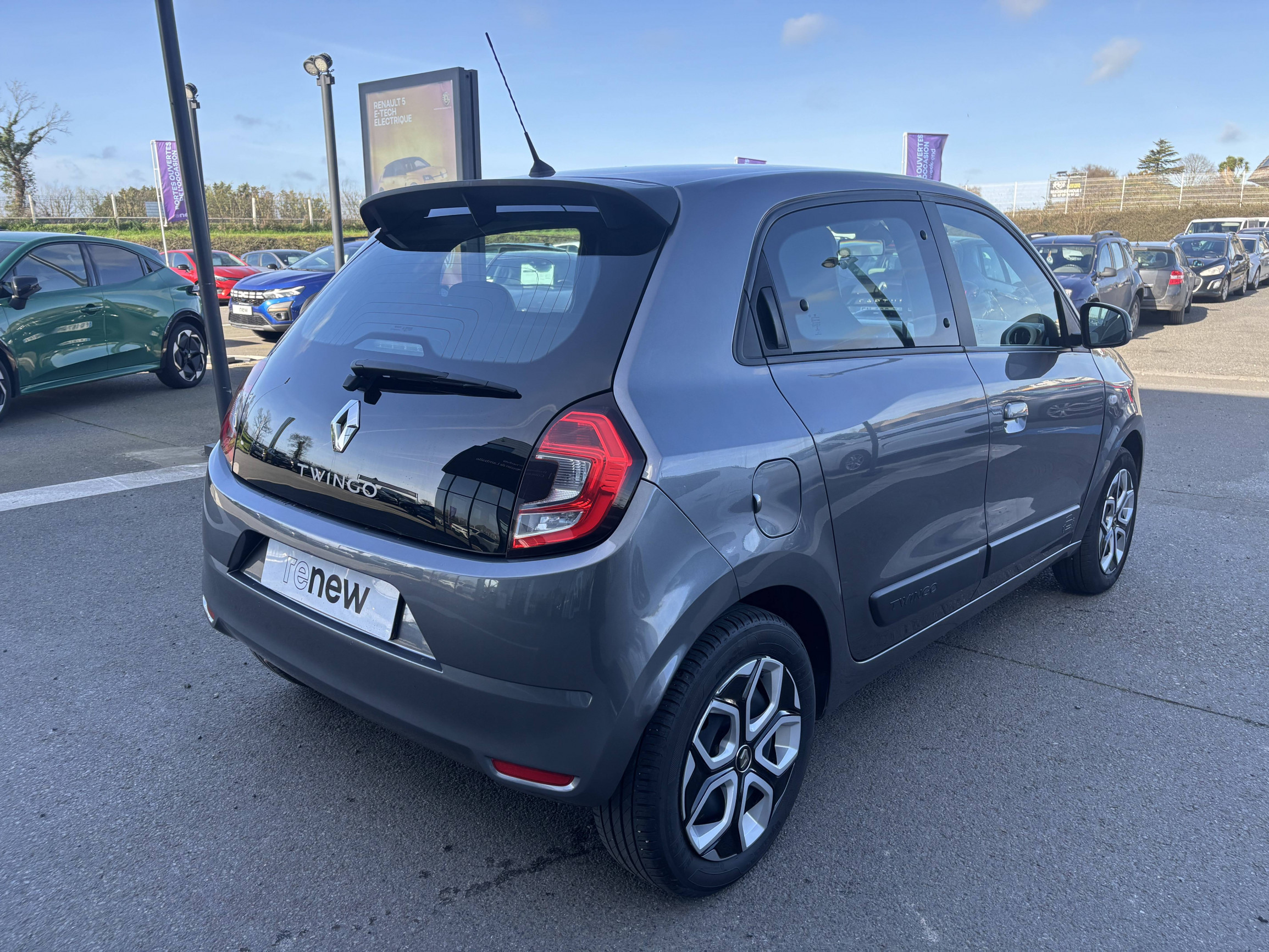 Vente en ligne Renault Twingo 3  SCe 65 au prix de 11 990 €