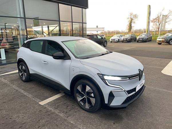 Vente en ligne Renault Megane E-Tech  EV60 220 ch super charge au prix de 21 990 €
