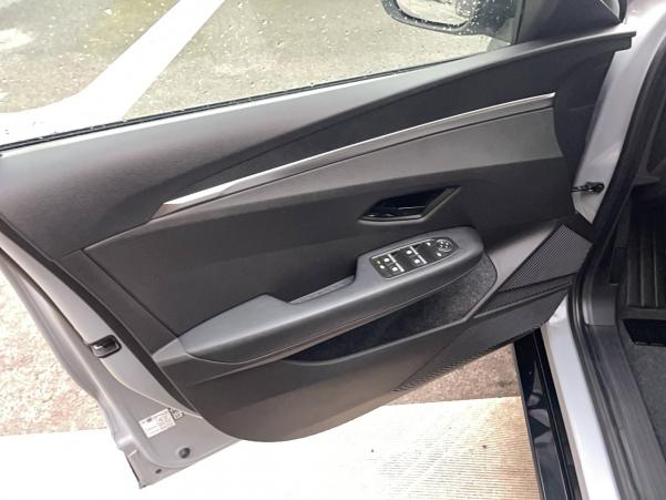 Vente en ligne Renault Megane E-Tech  EV60 220 ch super charge au prix de 21 990 €