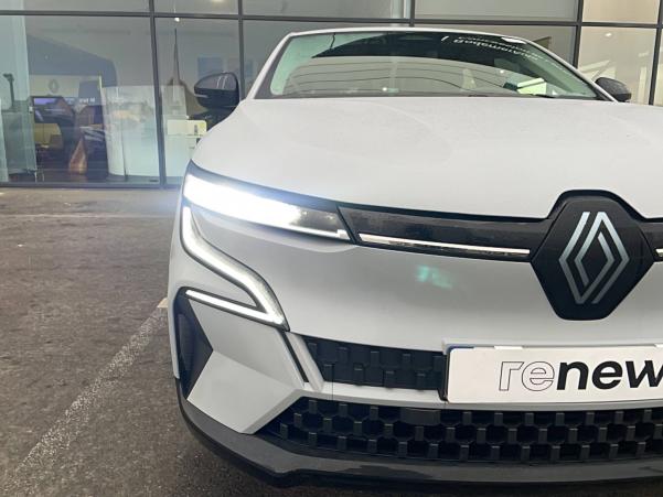 Vente en ligne Renault Megane E-Tech  EV60 220 ch super charge au prix de 23 990 €