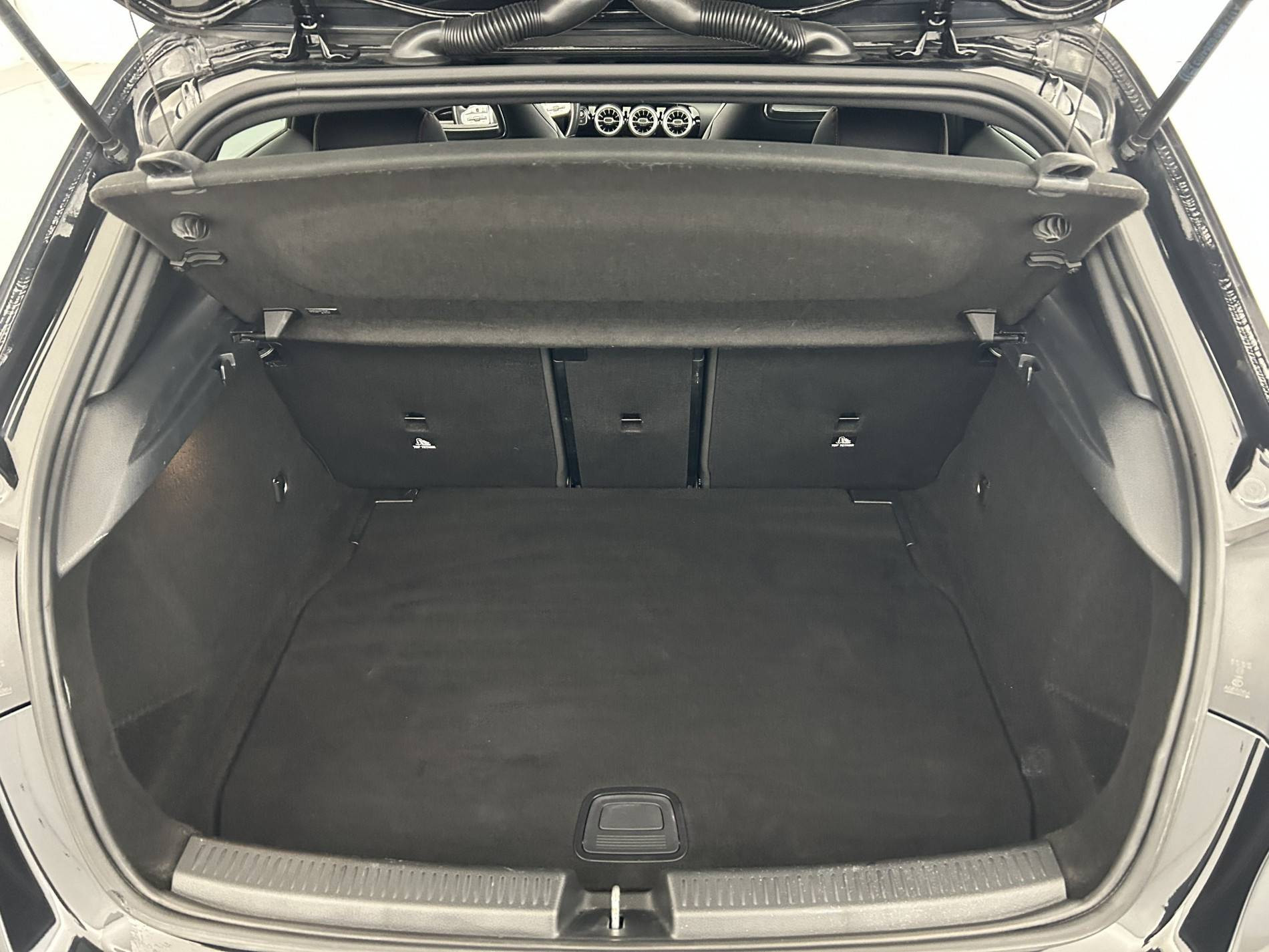 Vente en ligne Mercedes Classe A  180 d 7G-DCT au prix de 25 490 €