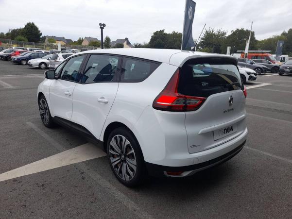 Vente en ligne Renault Grand Scenic 4 Grand Scenic Blue dCi 120 au prix de 17 890 €