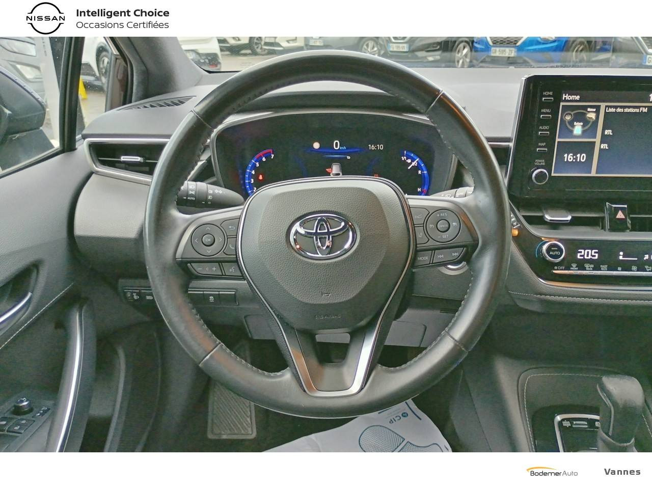 Vente en ligne Toyota Corolla Touring Sports  122h au prix de 18 490 €