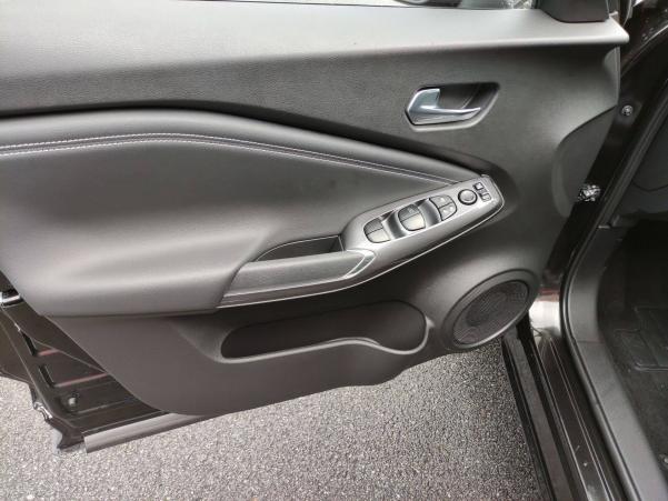 Vente en ligne Nissan Juke Juke HYBRID 143 au prix de 21 990 €