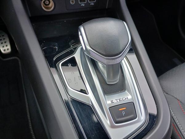 Vente en ligne Renault Arkana  E-Tech 145 - 21B au prix de 23 990 €