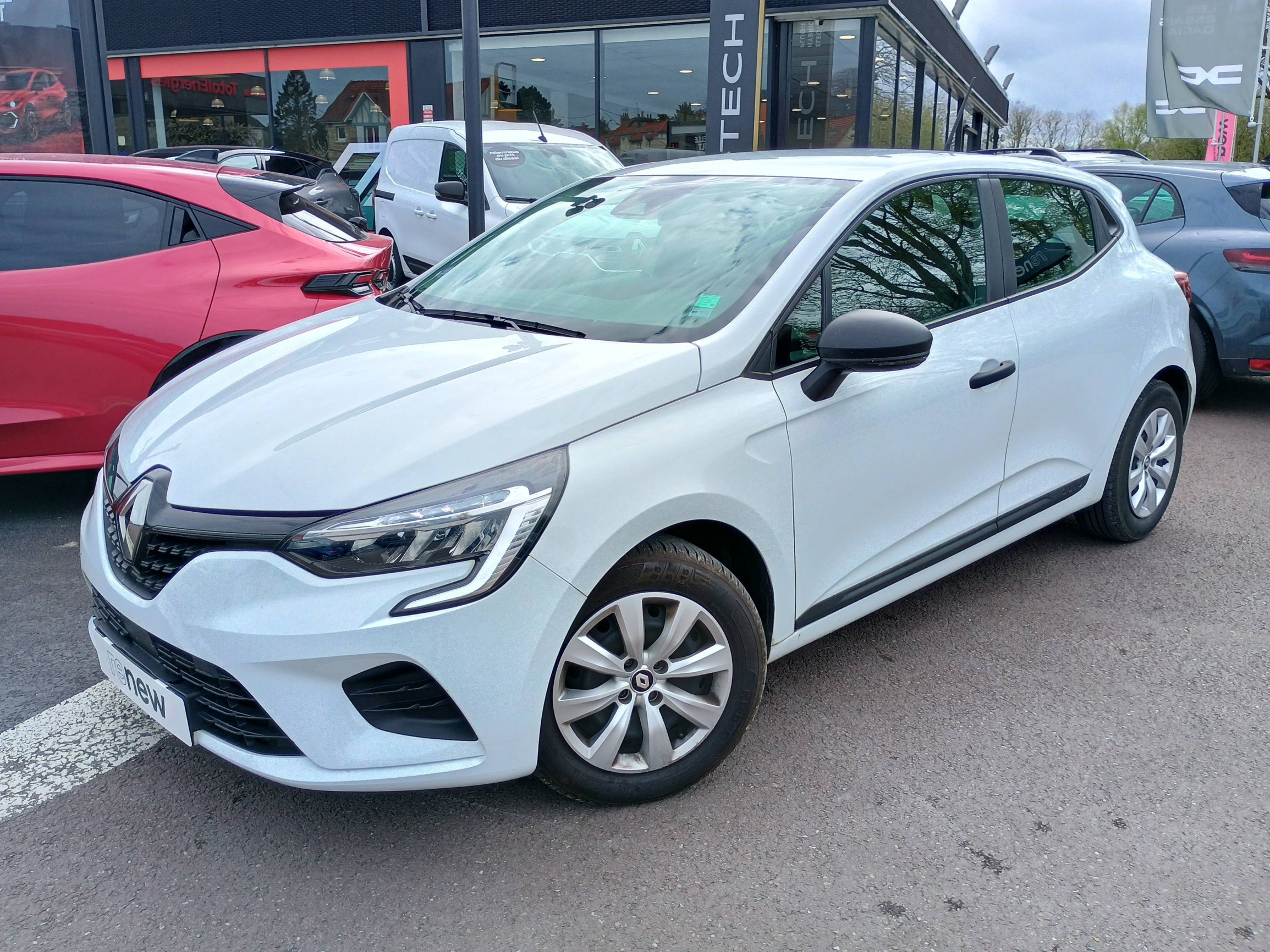 Vente en ligne Renault Clio 5 Clio SCe 65 au prix de 11 990 €