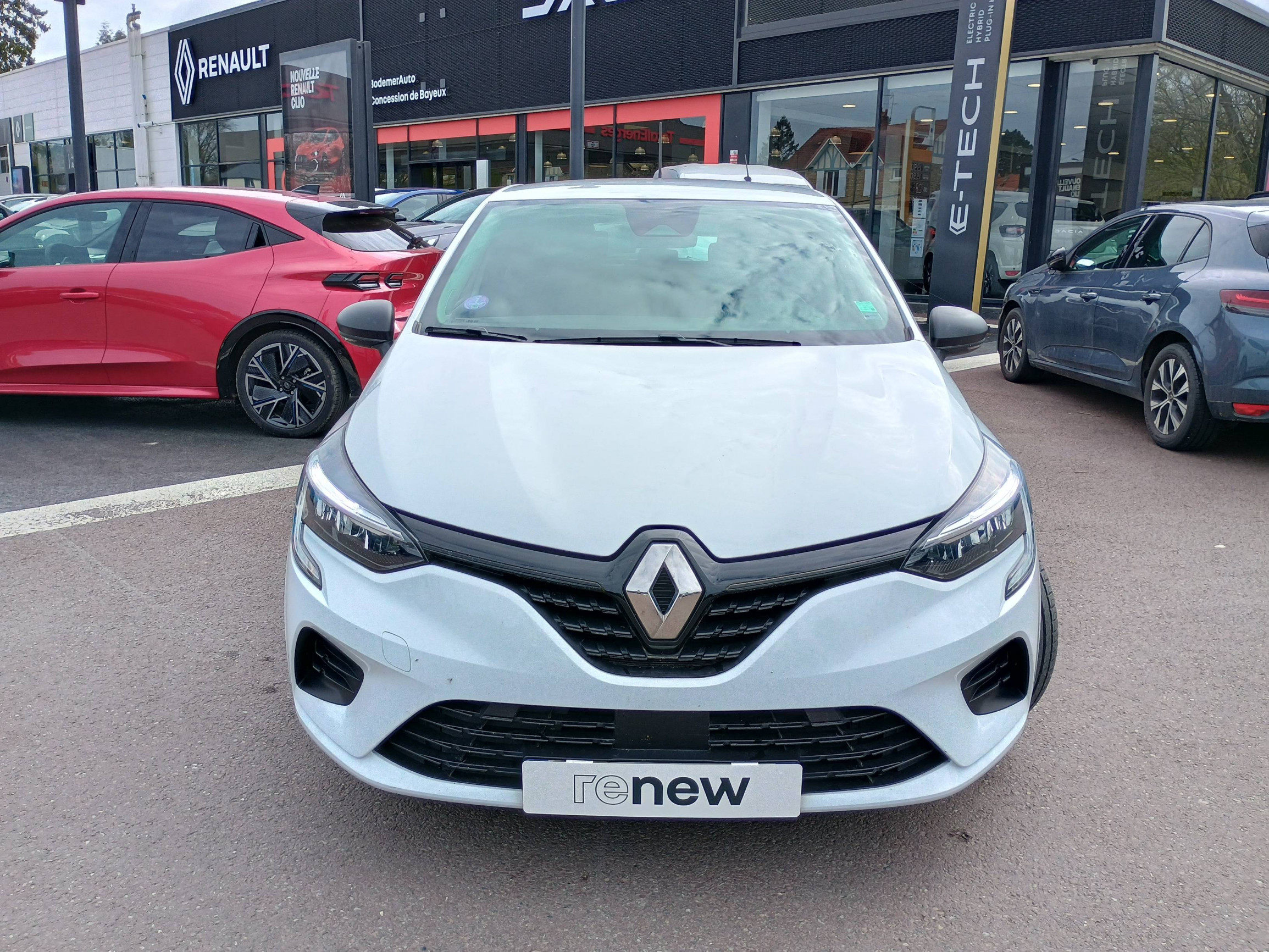 Vente en ligne Renault Clio 5 Clio SCe 65 au prix de 11 990 €