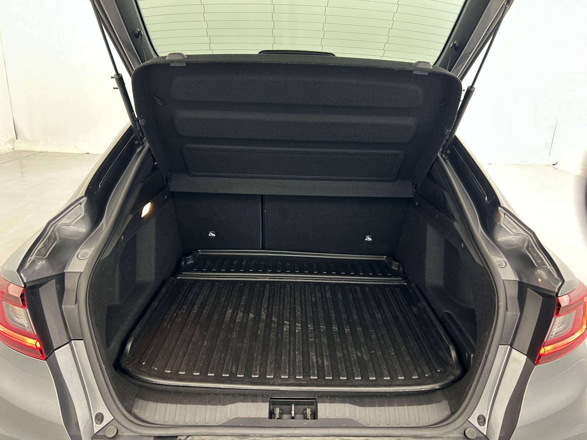 Vente en ligne Renault Arkana  E-Tech hybride 145 - 22 au prix de 21 990 €