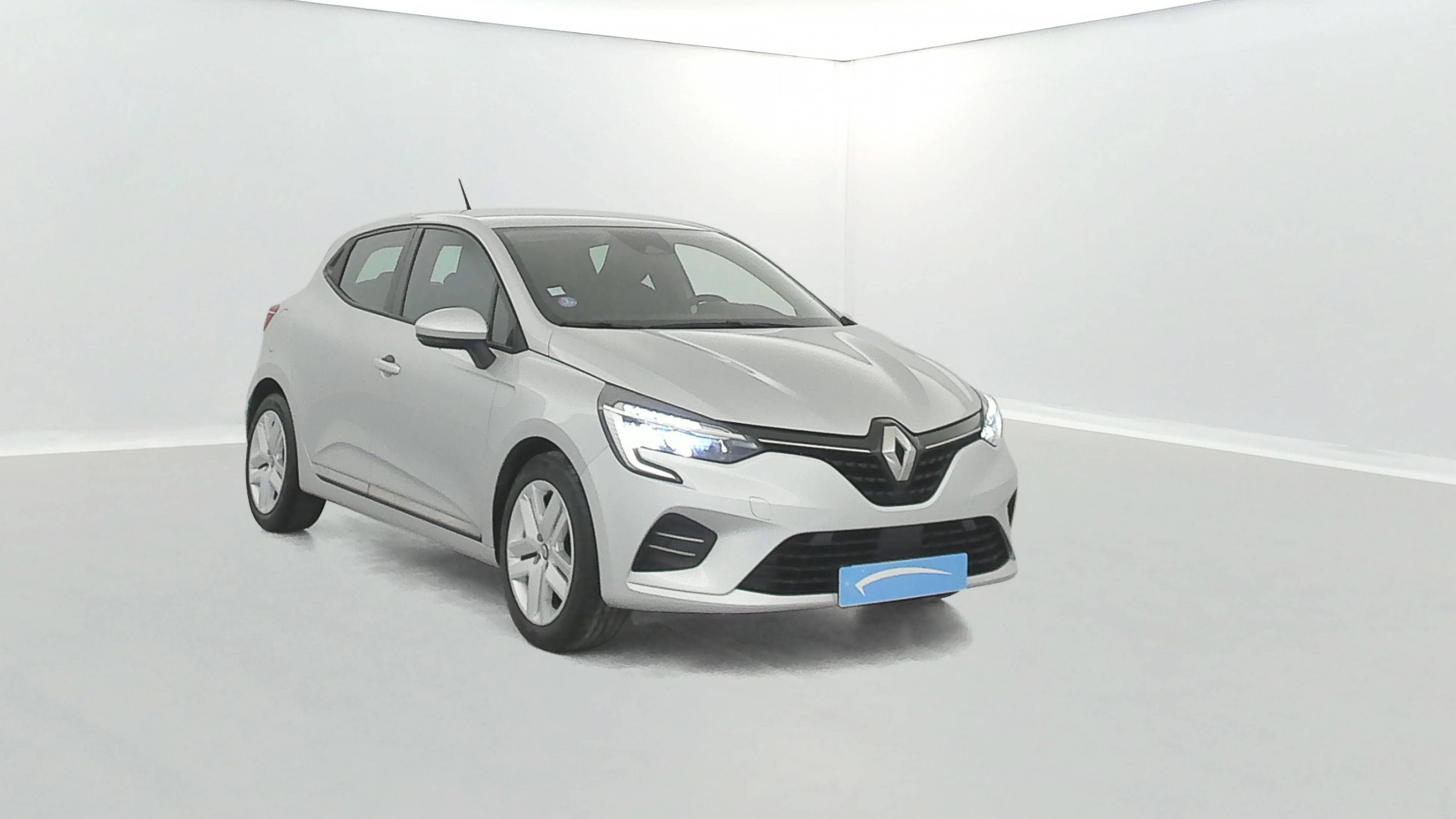 Vente en ligne Renault Clio 5 Clio E-Tech 140 - 21N au prix de 15 590 €