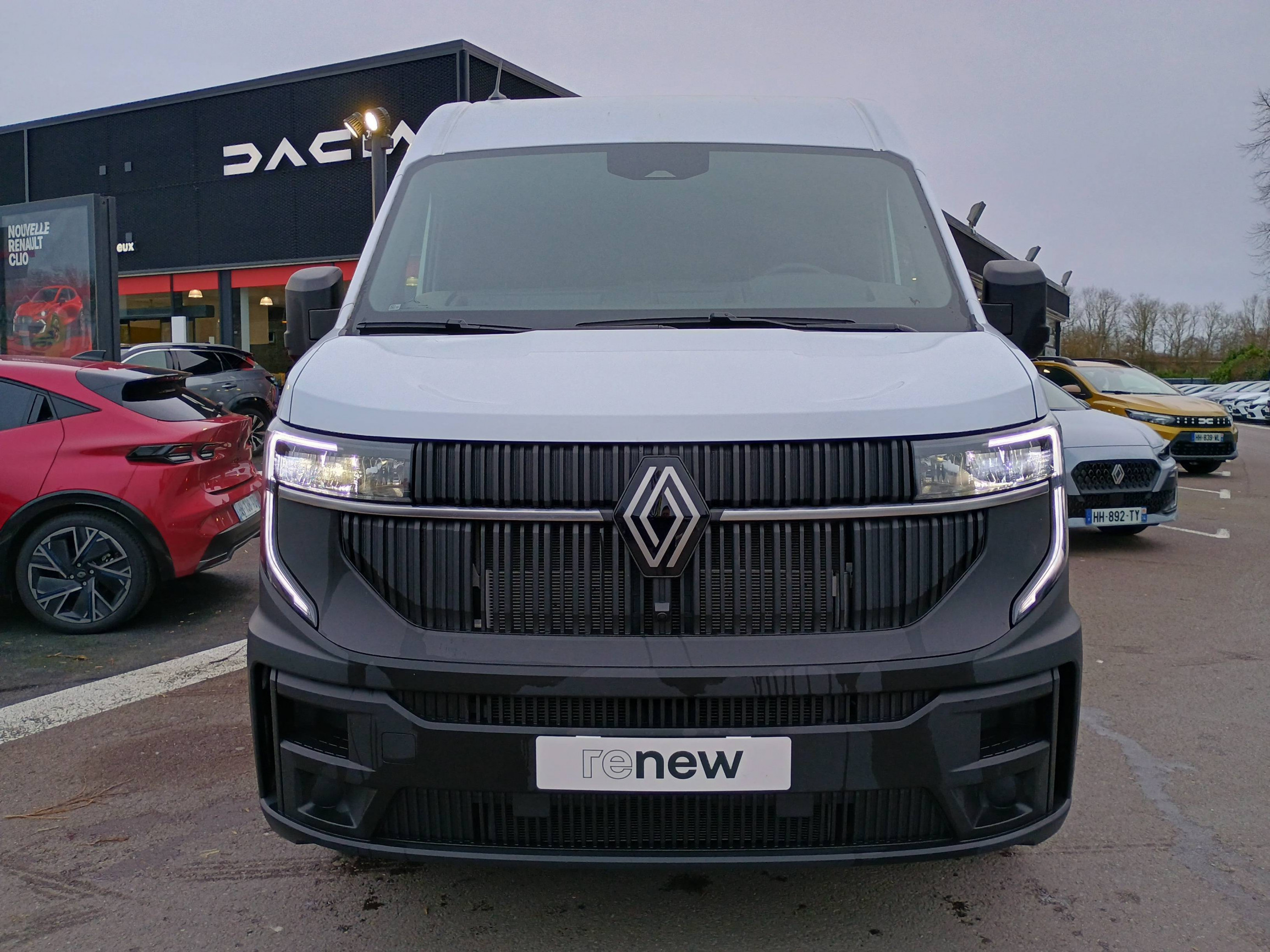 Vente en ligne Renault Master Fourgon MASTER FG BLUE DCI 150 L3H2 3T5 TR au prix de 33 990 €