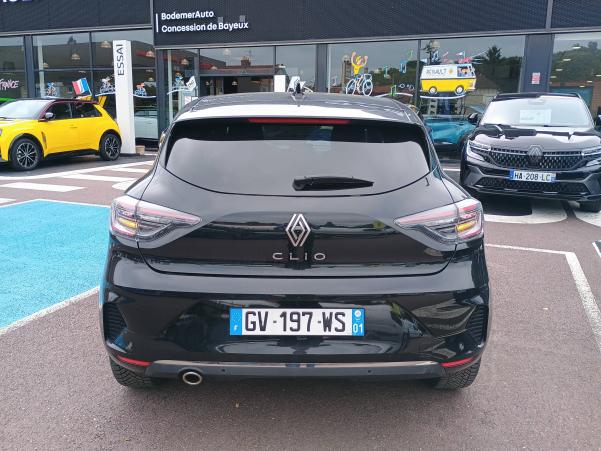 Vente en ligne Renault Clio 5 Clio TCe 90 au prix de 17 590 €