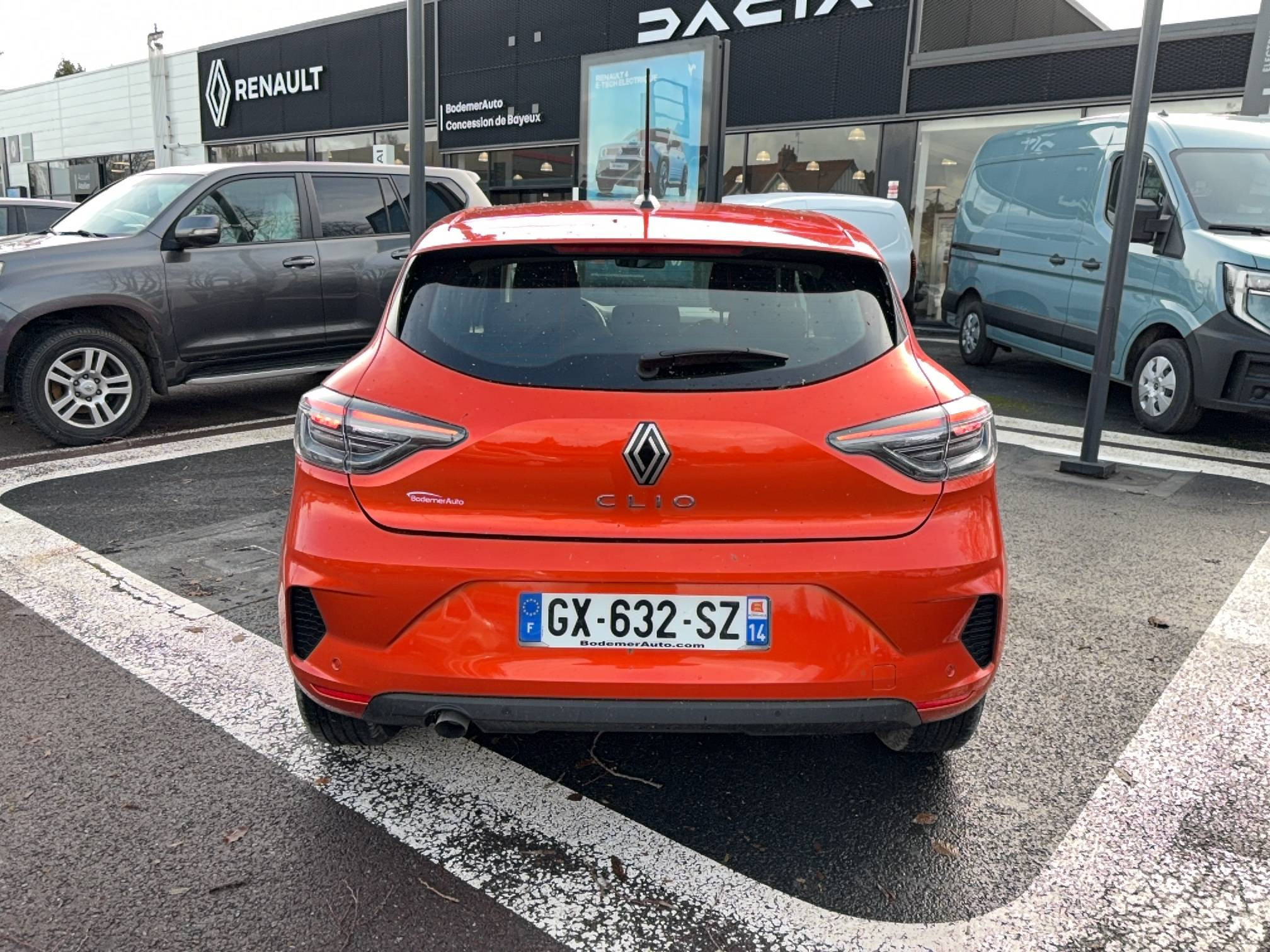 Vente en ligne Renault Clio 5 Clio SCe 65 au prix de 14 990 €