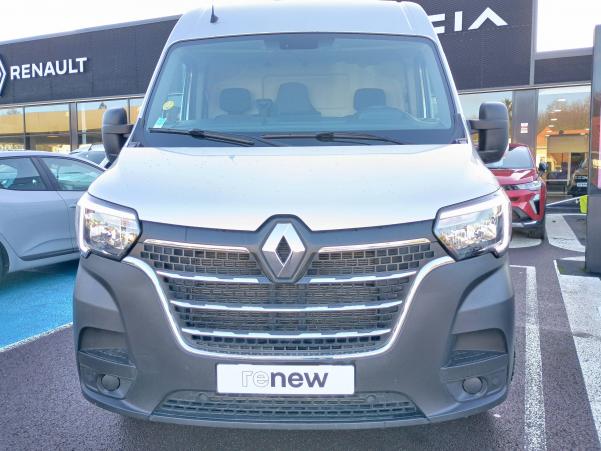 Vente en ligne Renault Master 3 Fourgon MASTER FGN TRAC F3300 L2H2 DCI 135 au prix de 25 990 €