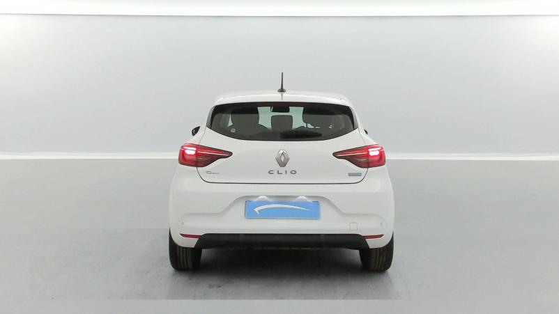 Vente en ligne Renault Clio 5 Clio E-Tech 140 au prix de 15 590 €