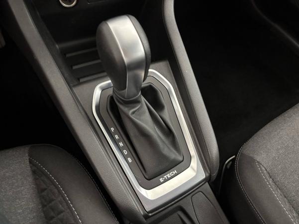 Vente en ligne Renault Clio 5 Clio E-Tech 140 au prix de 15 590 €