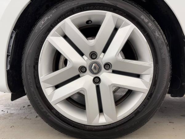 Vente en ligne Renault Clio 5 Clio E-Tech 140 au prix de 15 590 €
